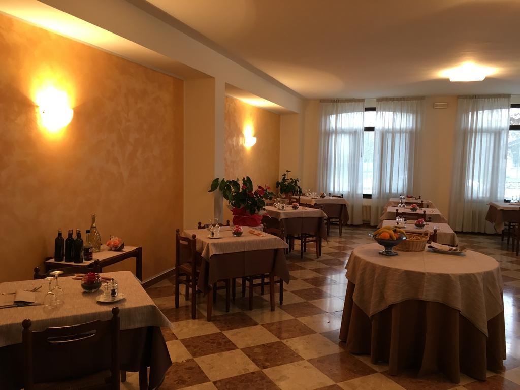 Hotel Ristorante Dotto Varago Exterior foto